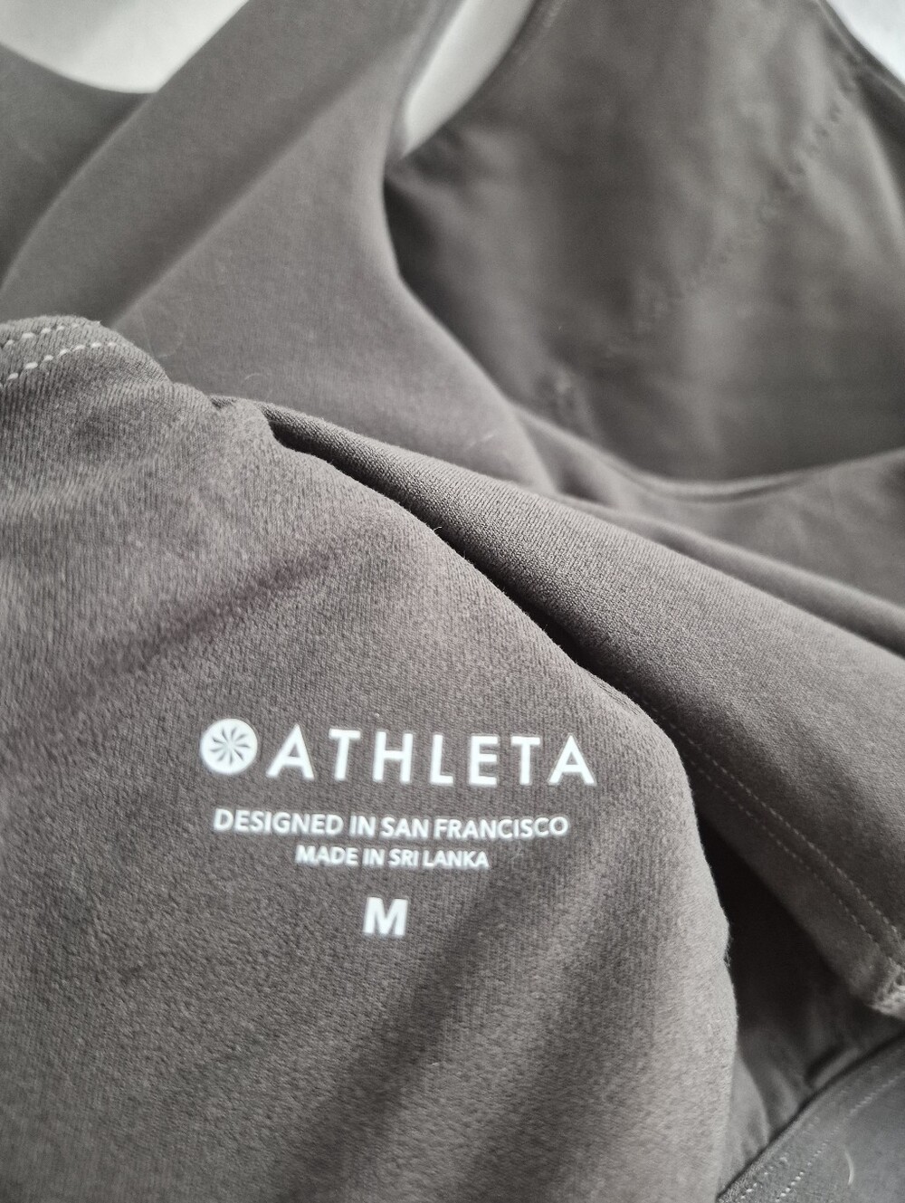 Athleta Conscious Crop Top In Arbor Olive Size Medium - Picture 6 of 6